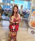 Rencontre Femme Thaïlande à . : Jeed, 46 ans